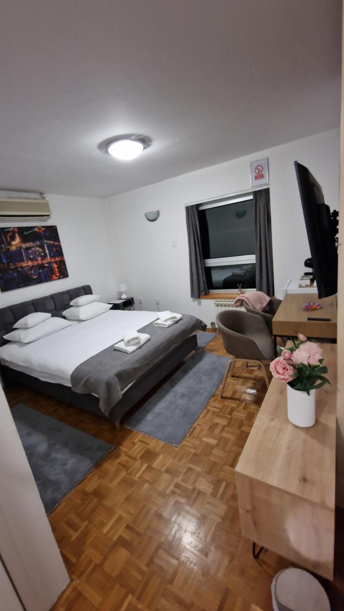 Olimpus Apartmani Bd Banjaluka Banja Luka Szoba fotó